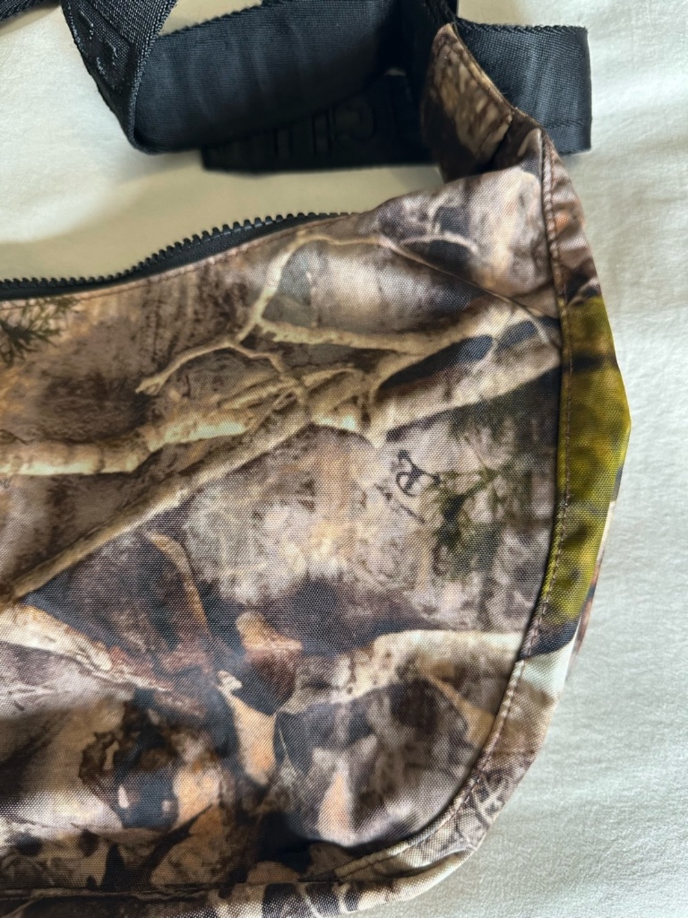 BAGGU Photo Forest Medium Crescent Bag - Picture 3 of 9